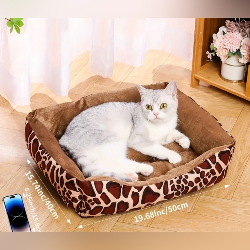 Giraffe Print Cat Bed - Brown